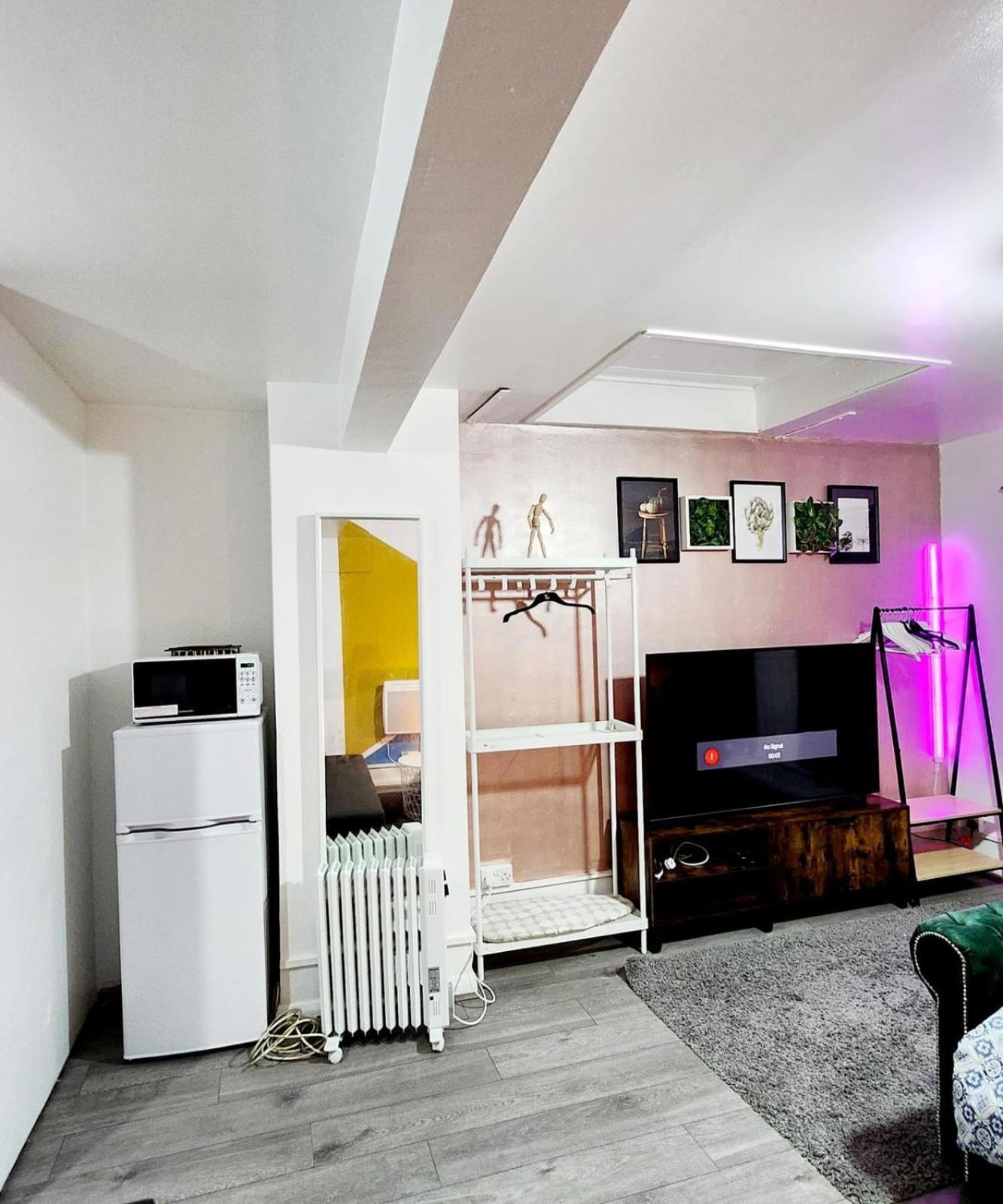 New Deluxe Studio Apt-2 لندن الغرفة الصورة
