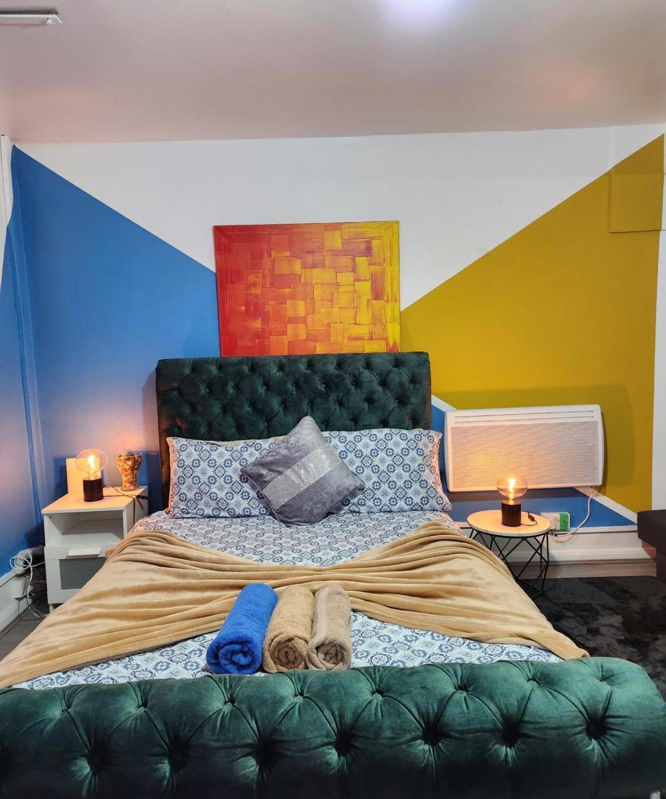 New Deluxe Studio Apt-2 لندن الغرفة الصورة